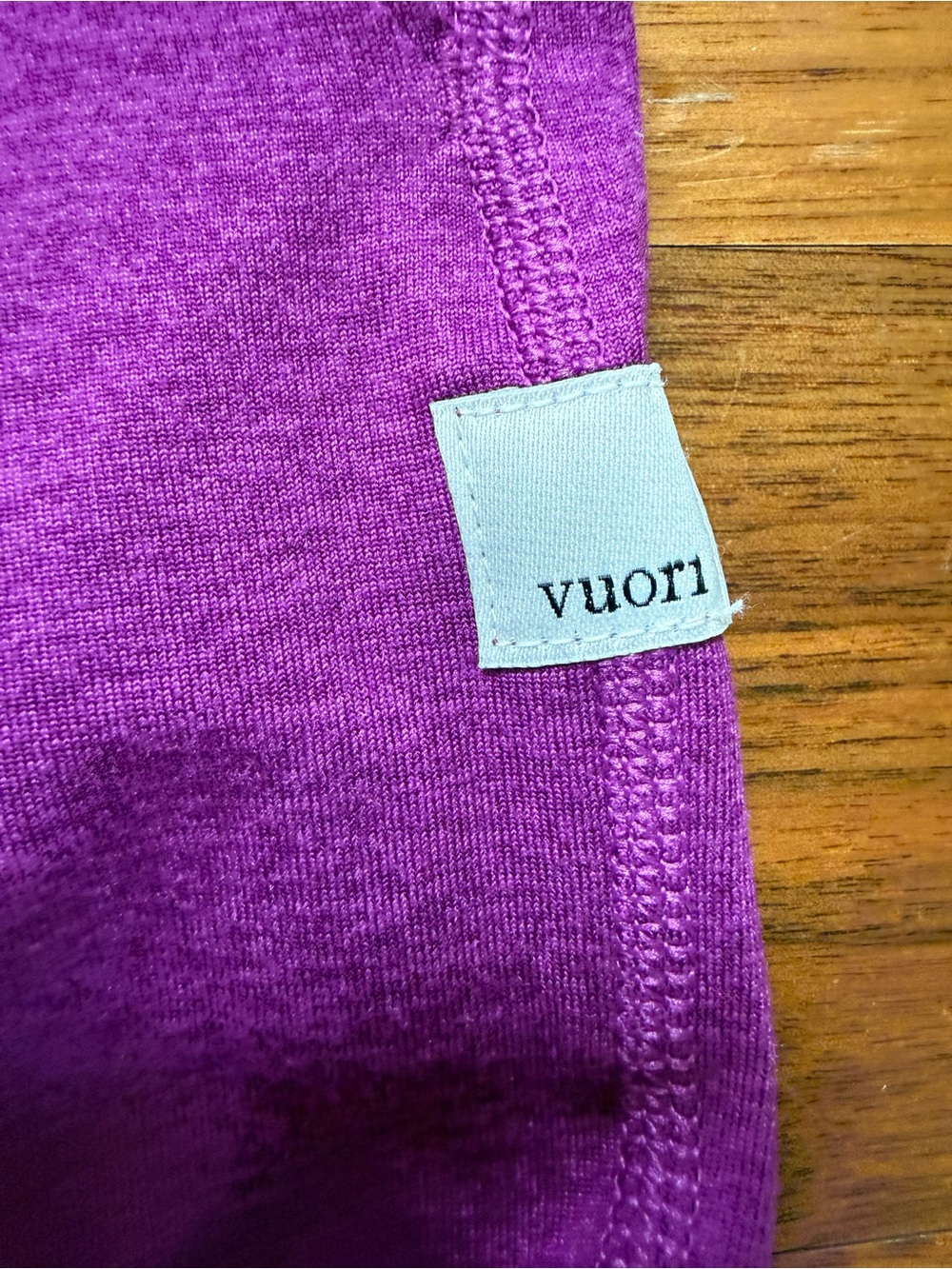 Vuori Performance Jogger in Magenta Heather Size Small - Picture 5 of 8